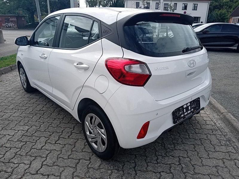 Neu Hyundai i10 Select 63 PS (46 kW) 2025 Weiß Kleinwagen