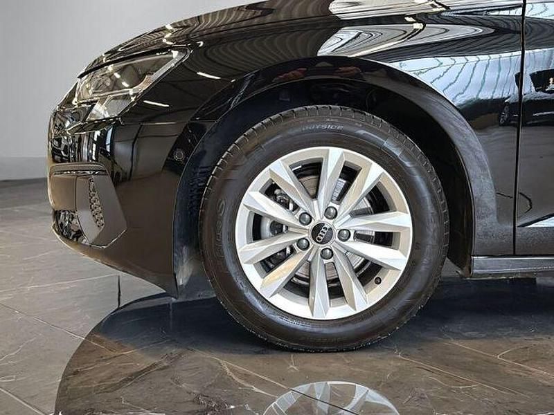 Gebraucht Audi A3 Basis 110 PS (80 kW) 2023 Schwarz Limousine