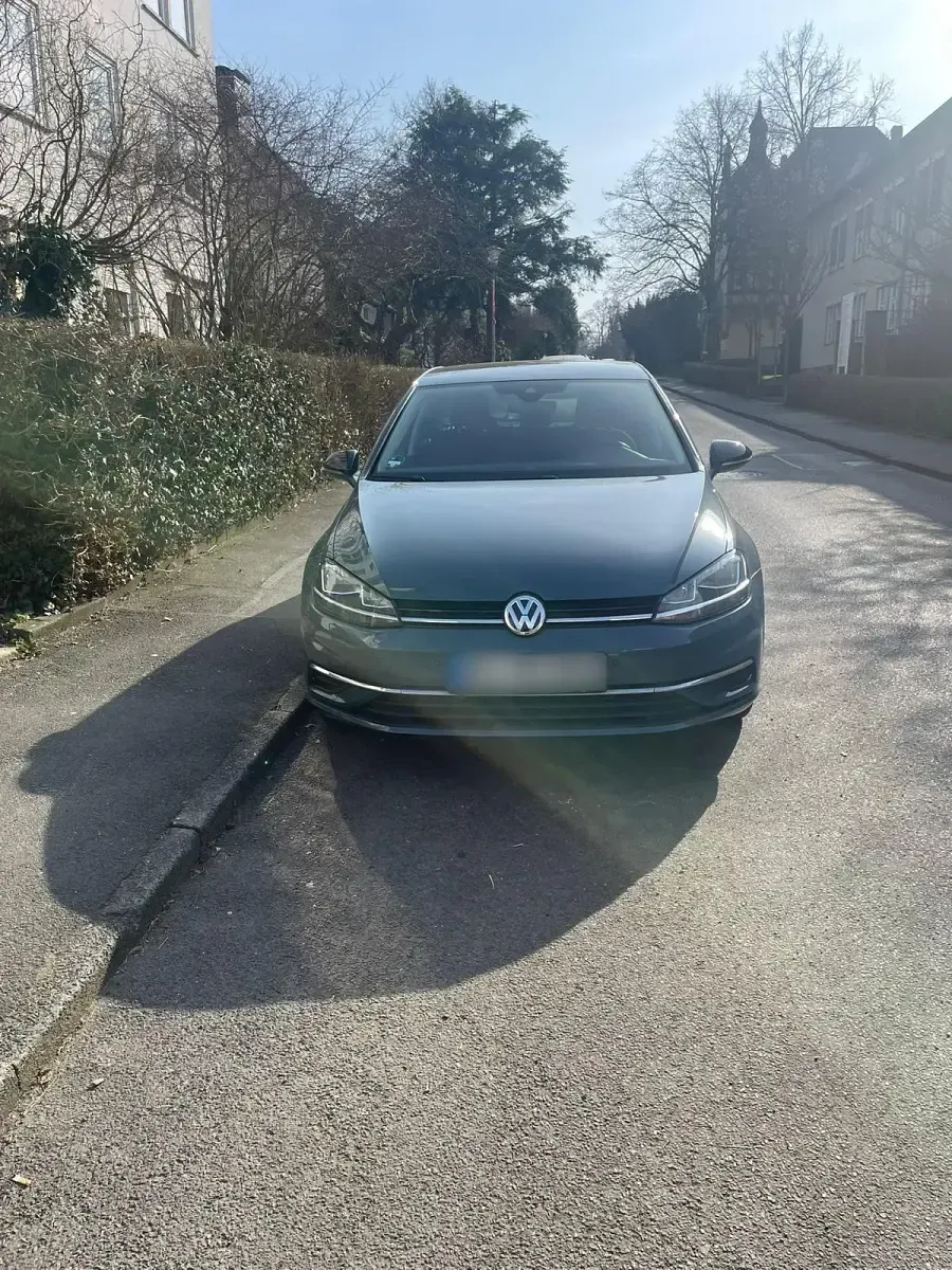 Gebraucht VW Golf VII 150 PS (110 kW) 2019 Blau Limousine