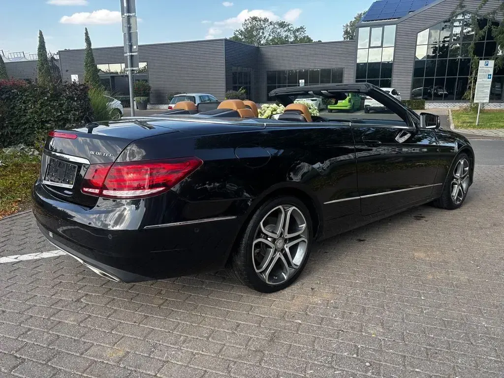 Gebraucht Mercedes E350 258 PS (189 kW) 2015 Schwarz Cabrio