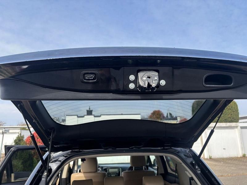 Gebraucht Mitsubishi Outlander Instyle 150 PS (110 kW) 2014 Schwarz SUV