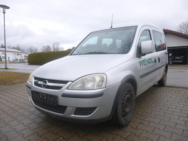 Gebraucht Opel Combo 90 PS (66 kW) 2007 Silber Van / Kleinbus