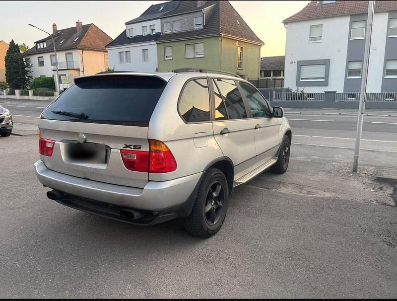 Silber Gebraucht 2004 BMW X5 SUV | 4.999 € (Guter Preis) - Bild 1/4