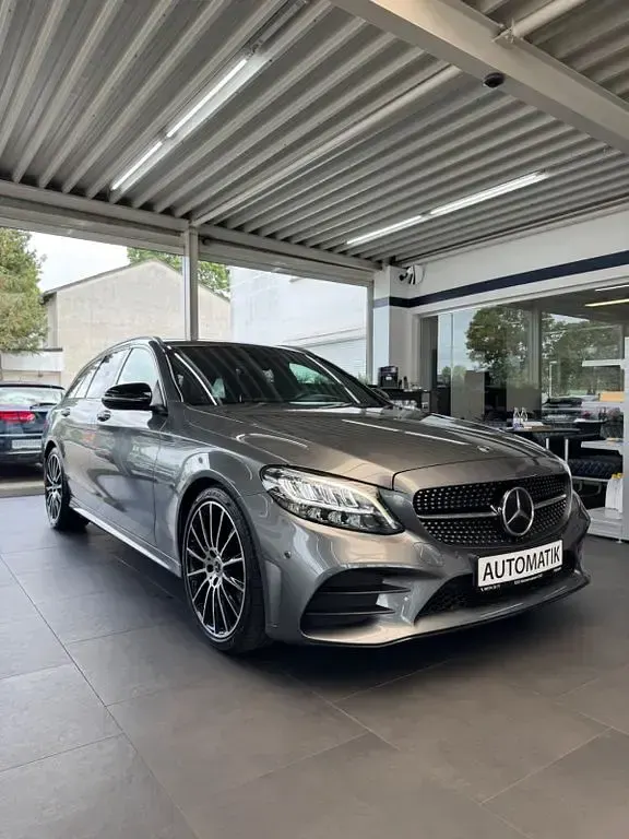 Gebraucht Mercedes C300 AMG line 245 PS (180 kW) 2019 Grau Kombi