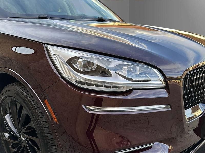 Gebraucht Lincoln Aviator 405 PS (297 kW) 2025 Rot SUV