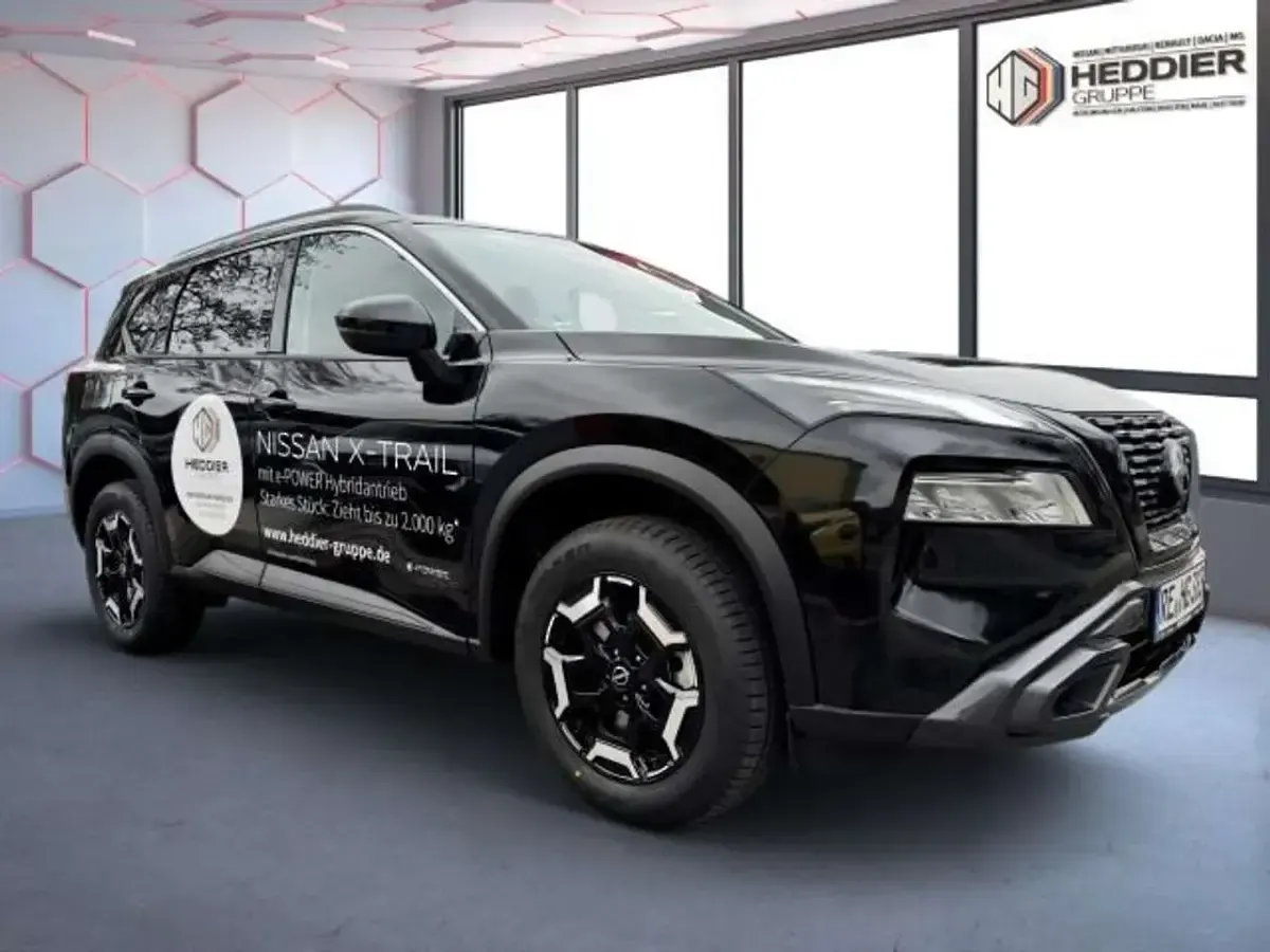 Gebraucht Nissan X-Trail 158 PS (116 kW) 2026 Black pearl (m) SUV