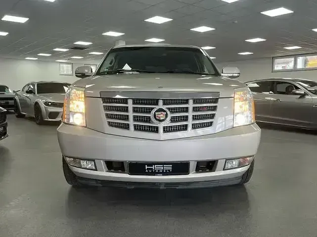 Gebraucht Cadillac Escalade 409 PS (300 kW) 2010 Silber SUV