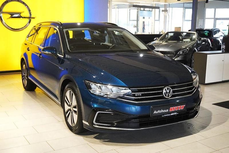 Blau Gebraucht 2020 VW Passat GTE Kombi | 18.690 € (Guter Preis) - Bild 1/4