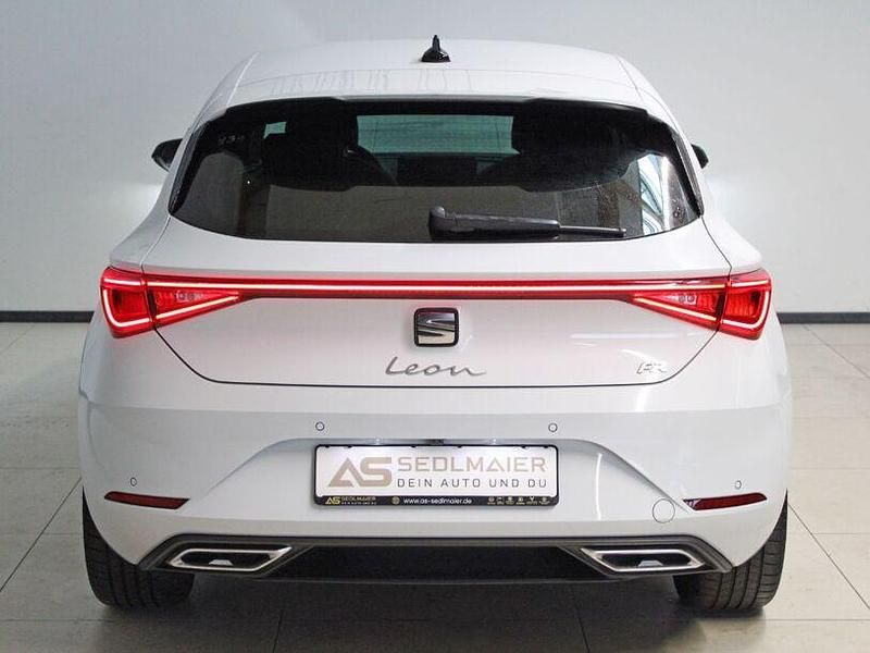 Gebraucht Seat Leon FR 150 PS (110 kW) 2022 Nevada weiss Limousine