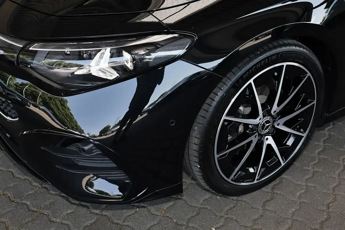 Gebraucht Mercedes CLA200 AMG 163 PS (119 kW) 2026 Metalliclack kosmosschwarz Coupé