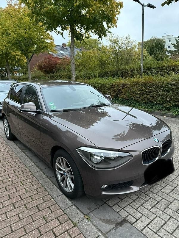Braun Gebraucht 2014 BMW 114 Kleinwagen | 7.500 € (Fairer Preis) - Bild 1/4