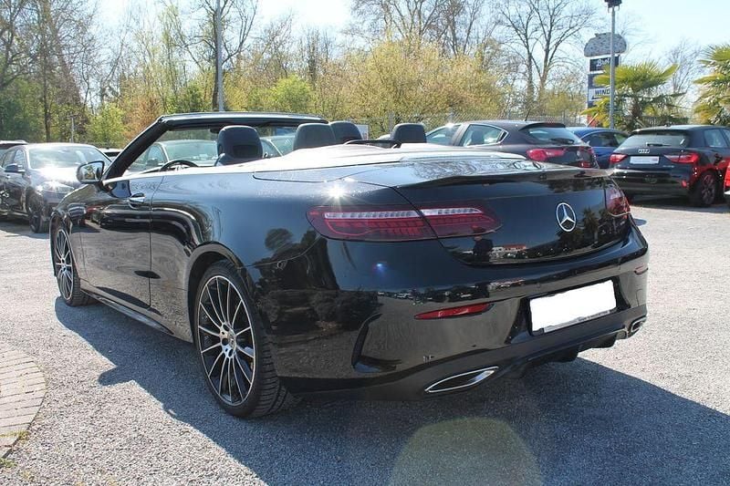 Gebraucht Mercedes E450 AMG 367 PS (269 kW) 2022 Schwarz Cabrio