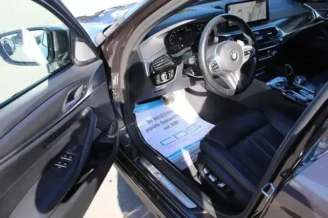 Gebraucht BMW M550 Performance 530 PS (389 kW) 2021 Grau Limousine