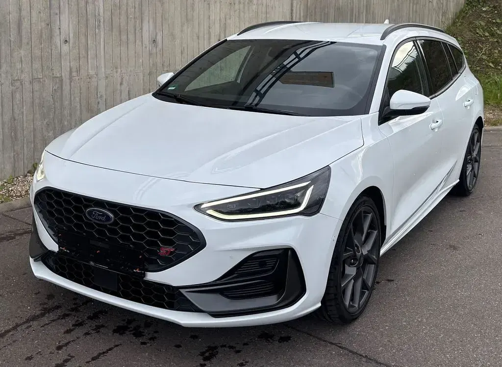 Gebraucht Ford Focus ST 280 PS (205 kW) 2023 Weiß Limousine