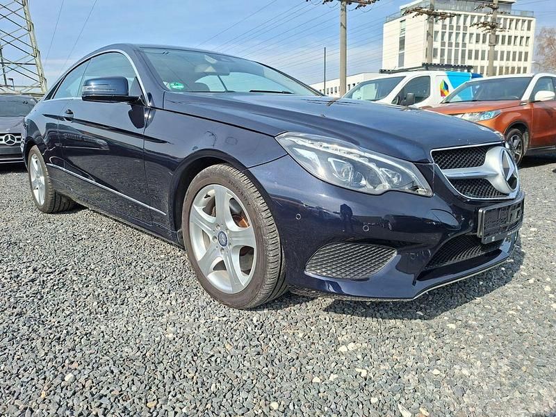 Gebraucht Mercedes E350 306 PS (225 kW) 2014 Blau Coupé