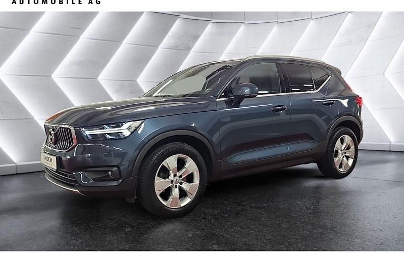 Blau Gebraucht 2020 Volvo XC40 Inscription SUV | 29.990 € (Etwas zu teuer) - Bild 1/4