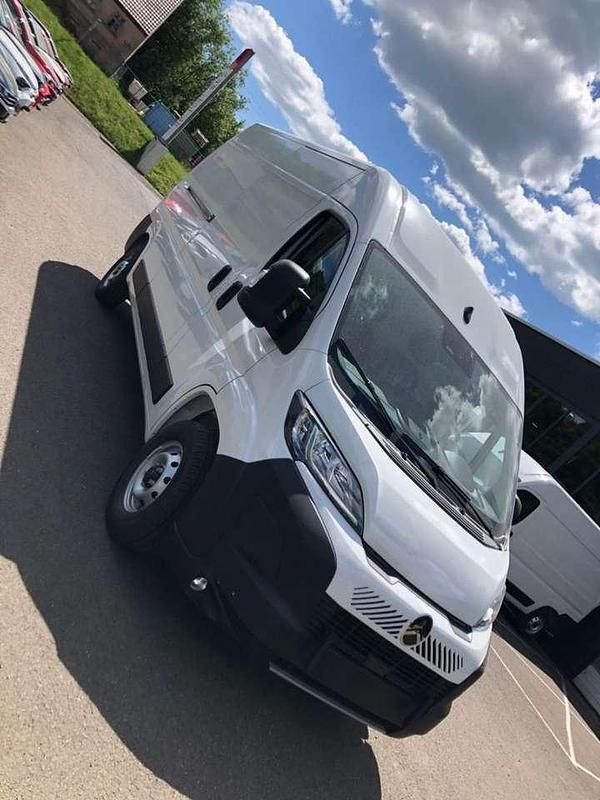 Neu Citroën Jumper 140 PS (102 kW) 2026 Lackierung weiss icy/typ ausse Van / Kleinbus