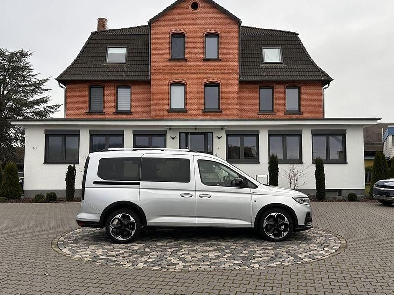 Silber Gebraucht 2025 Ford Tourneo Active Van / Kleinbus | 34.950 € (Fairer Preis) - Bild 1/4