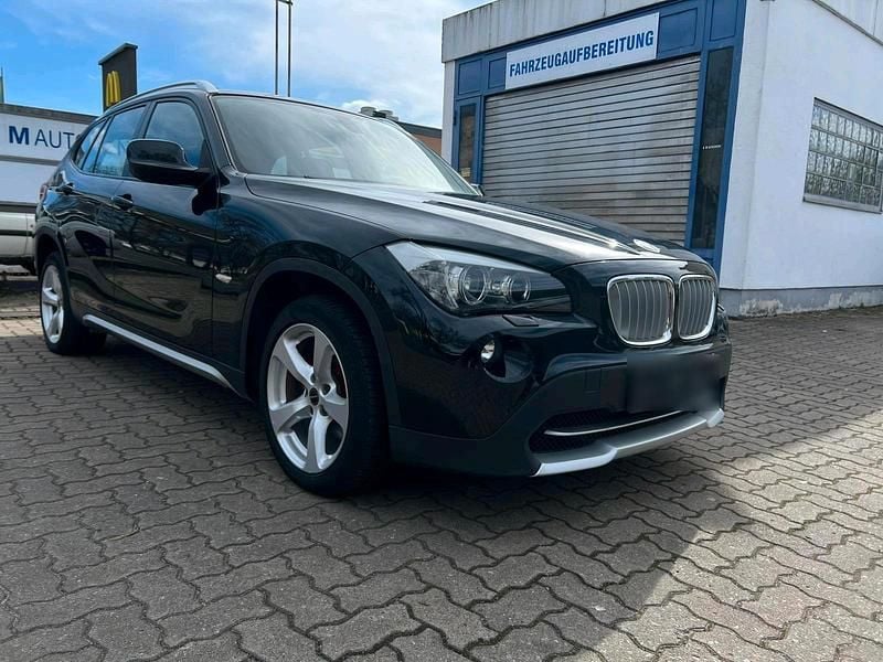 Gebraucht BMW X1 143 PS (105 kW) 2011 Schwarz SUV