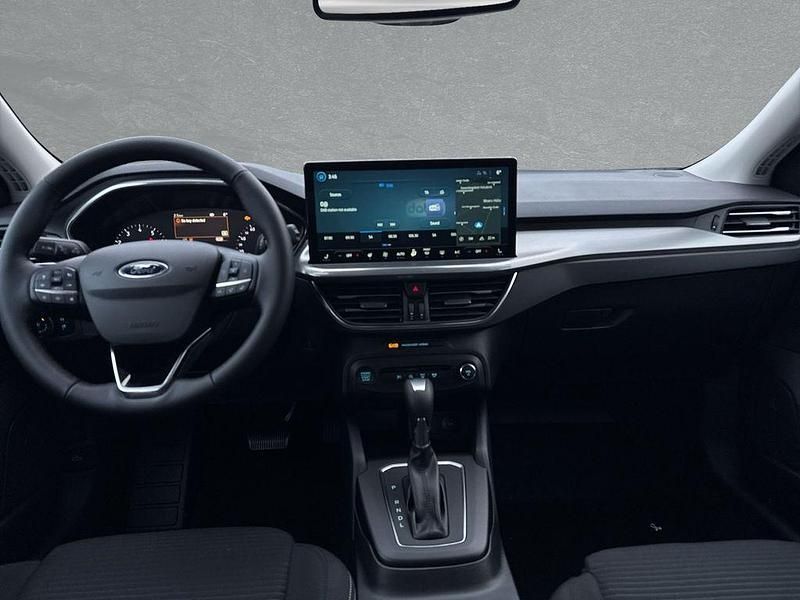 Neu Ford Focus Titanium 116 PS (85 kW) 2025 Weiß Limousine