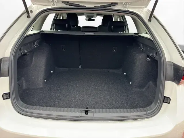 Gebraucht Skoda Octavia Essence 116 PS (85 kW) 2026 Weiss Kombi