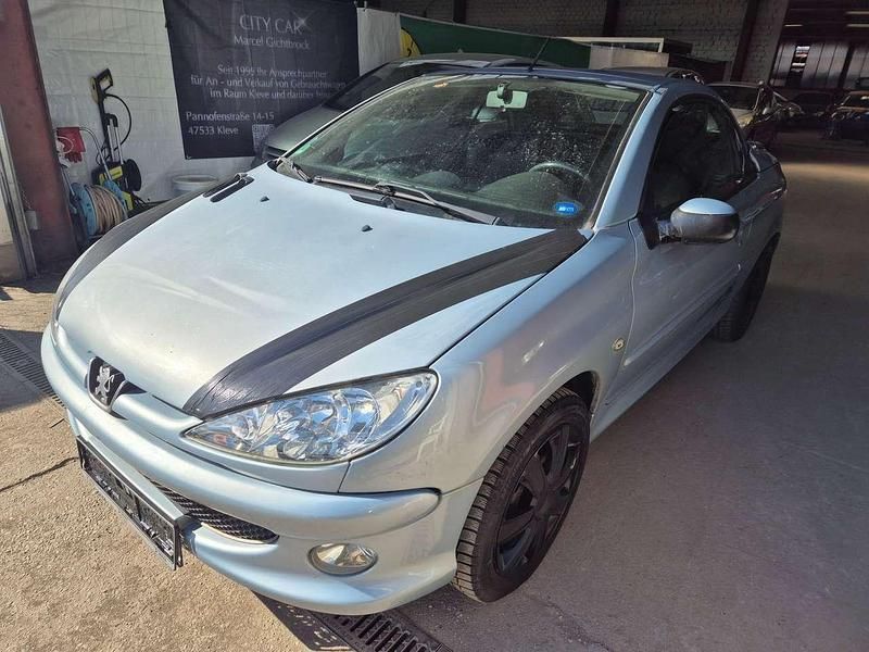 Islandgrau/metallic Gebraucht 2005 Peugeot 206 CC Filou Cabrio | 1.190 € (Fairer Preis) - Bild 1/4