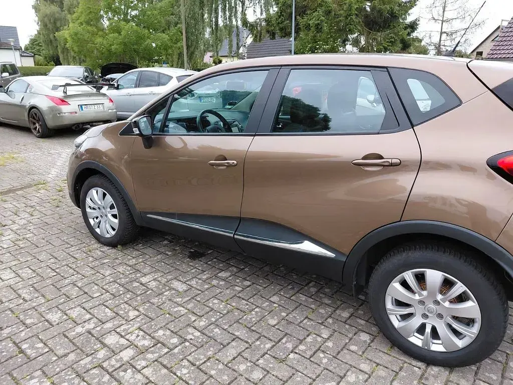 Gebraucht Renault Captur Experience 90 PS (66 kW) 2016 Braun SUV