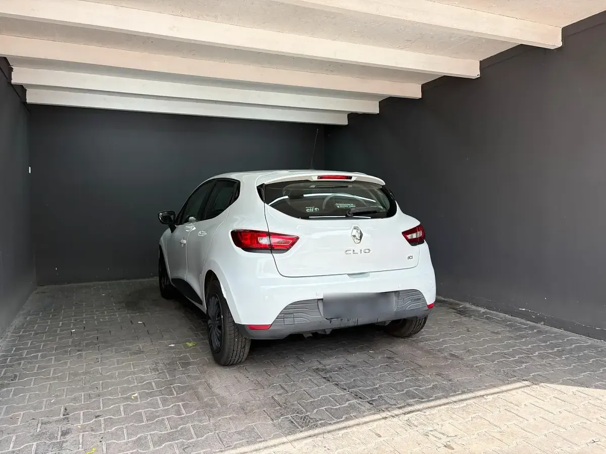 Gebraucht Renault Clio 75 PS (55 kW) 2013 Weiß Kleinwagen