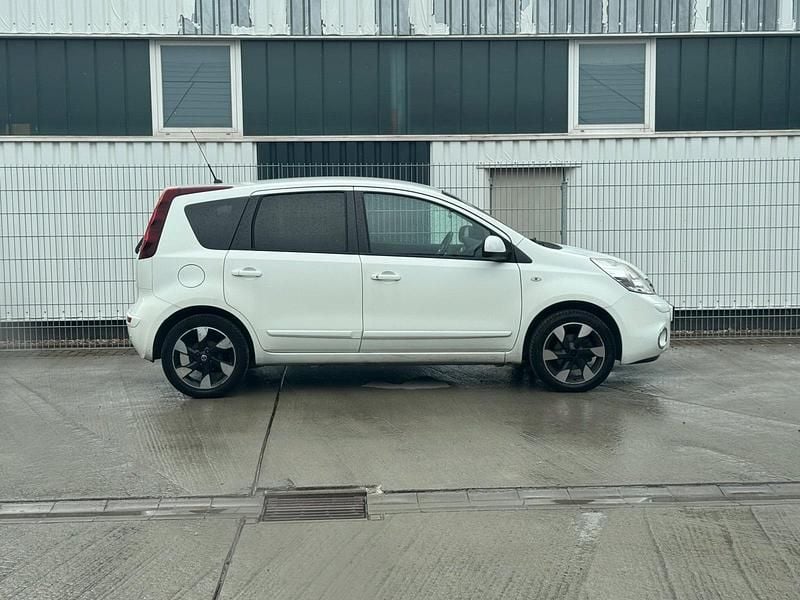 Weiß Gebraucht 2013 Nissan Note Van / Kleinbus | 3.450 € (Fairer Preis) - Bild 1/4