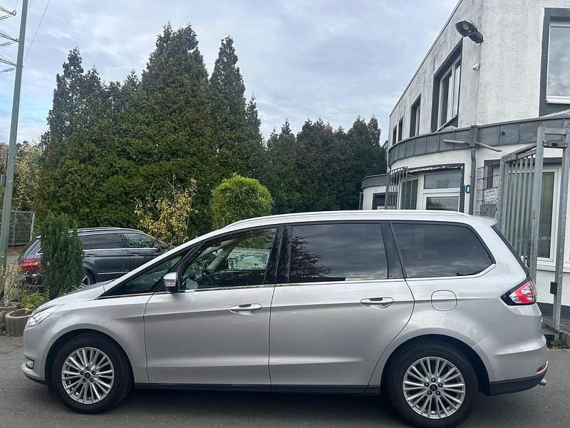 Gebraucht Ford Galaxy Titanium 160 PS (117 kW) 2018 Silber Van / Kleinbus