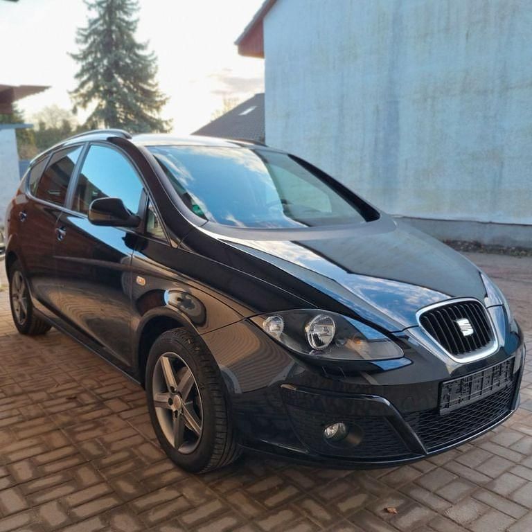 Gebraucht Seat Altea XL 125 PS (91 kW) 2015 Schwarz Van / Kleinbus