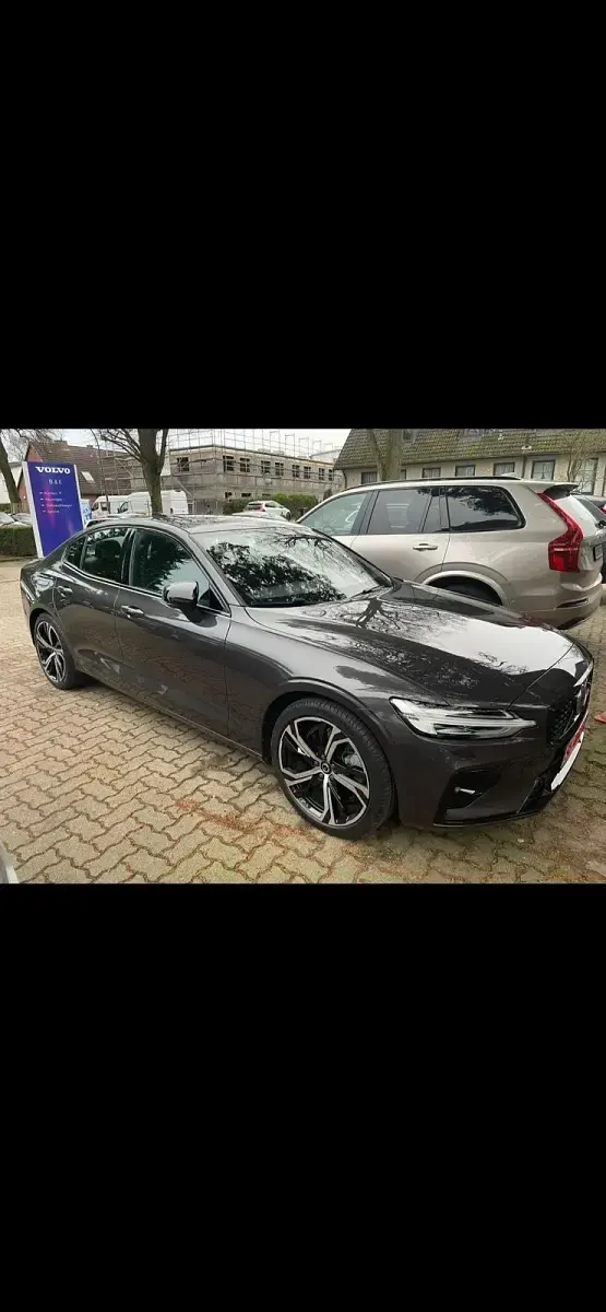 Gebraucht Volvo S60 250 PS (183 kW) 2023 Limousine