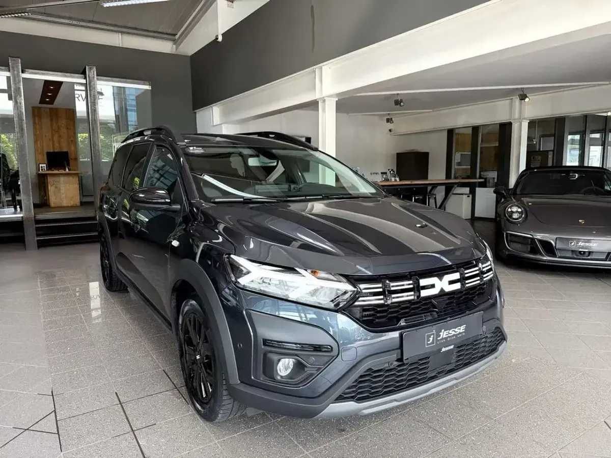 Gebraucht Dacia Jogger Extreme 110 PS (80 kW) 2023 Schiefergruen Van / Kleinbus