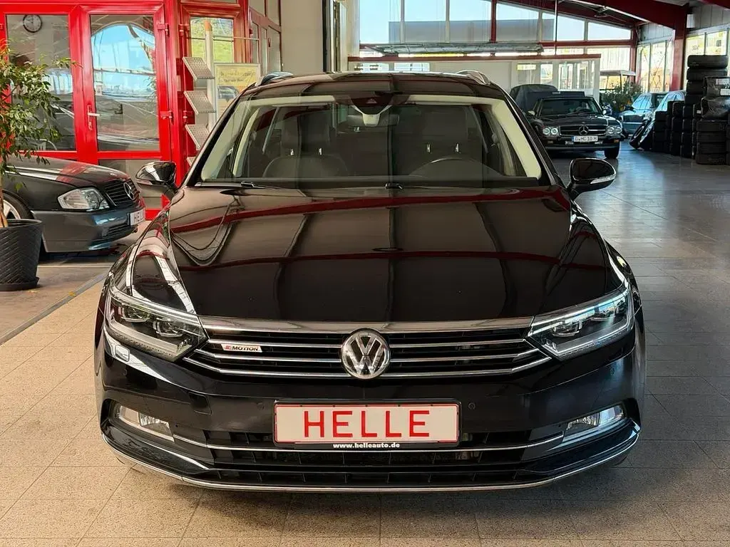 Gebraucht VW Passat Highline 239 PS (175 kW) 2015 Deep black perleffekt (metallic) Kombi