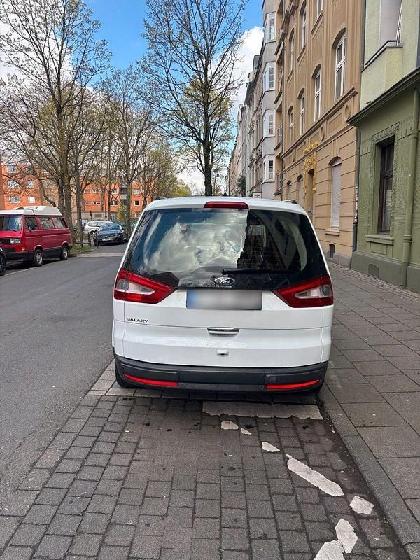 Gebraucht Ford Galaxy 163 PS (119 kW) 2013 Weiß Van / Kleinbus