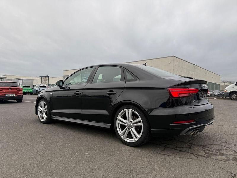 Gebraucht Audi A3 Sport 150 PS (110 kW) 2018 Schwarz Limousine
