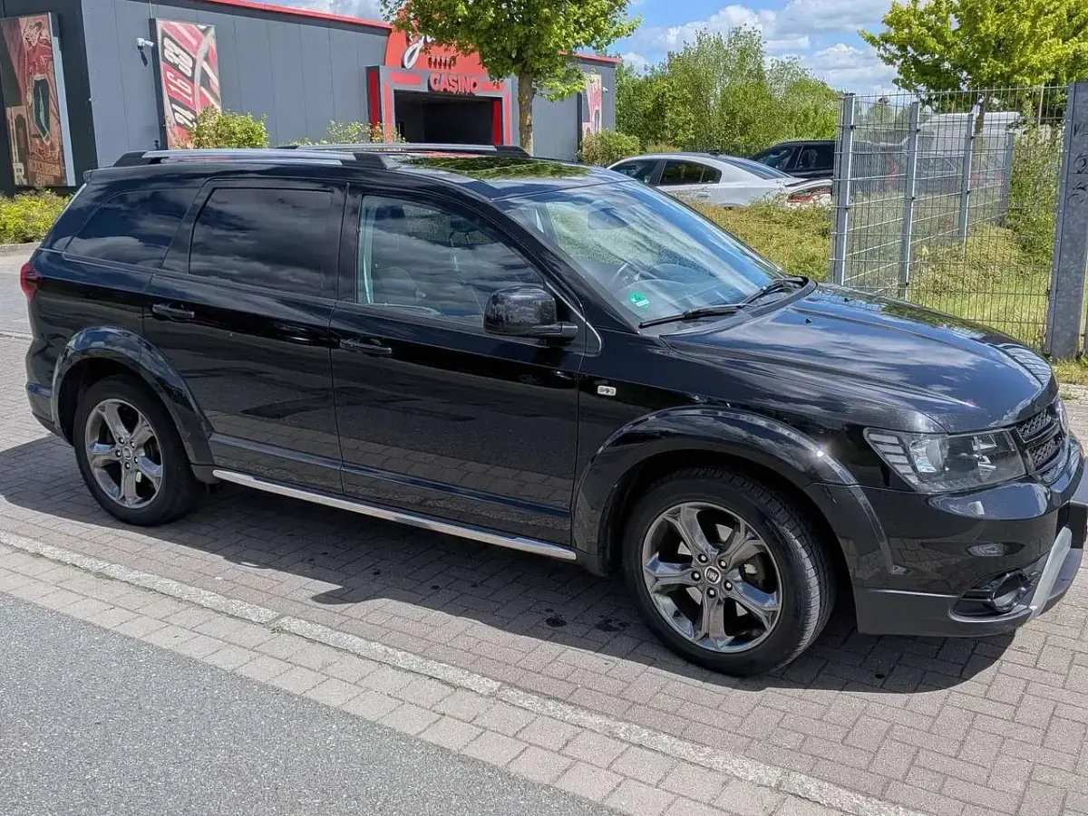 Usado Fiat Freemont Black Code 170 CV (125 kW) 2014 Negro SUV