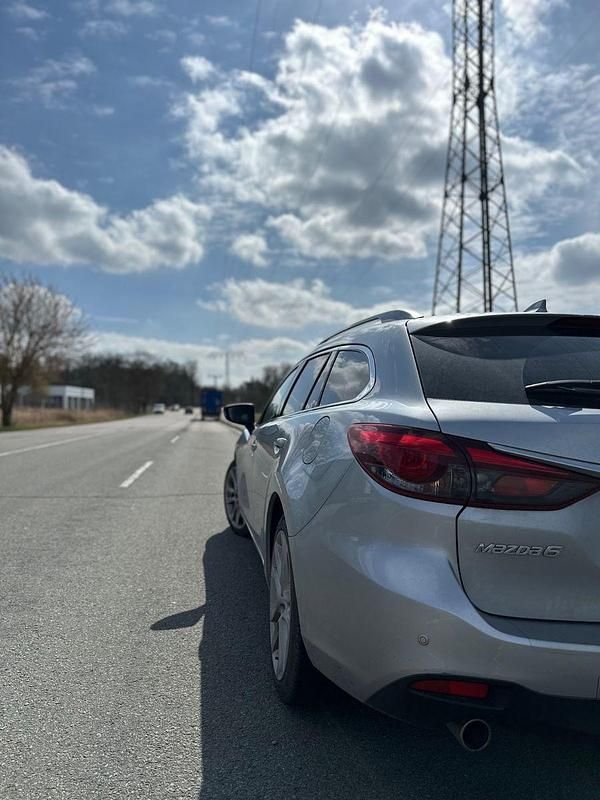 Gebraucht Mazda 6 175 PS (128 kW) 2016 Silber Kombi