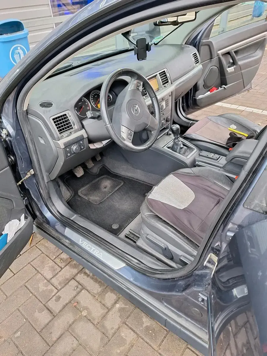 Gebraucht Opel Vectra 120 PS (88 kW) 2008 Andere farben Kombi