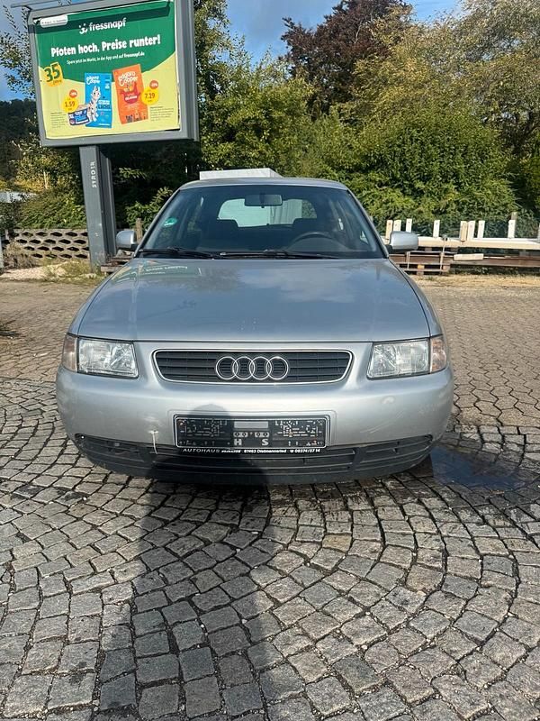 Grau Gebraucht 1997 Audi A3 Kleinwagen | 750 € (Superpreis) - Bild 1/4