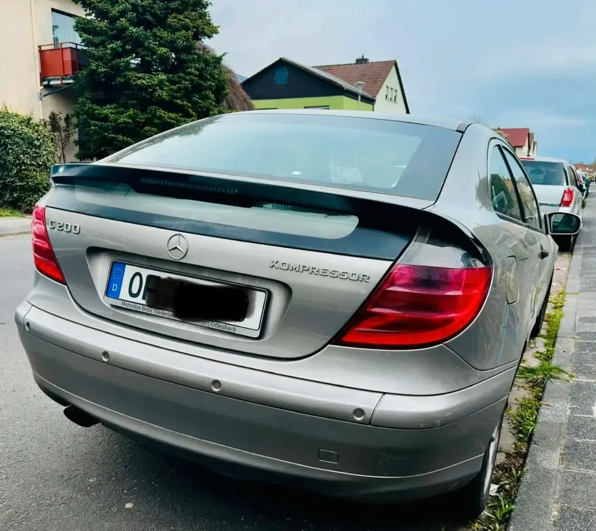 Second-hand Mercedes C200 163 CP (119 kW) 2003 Auriu Coupe