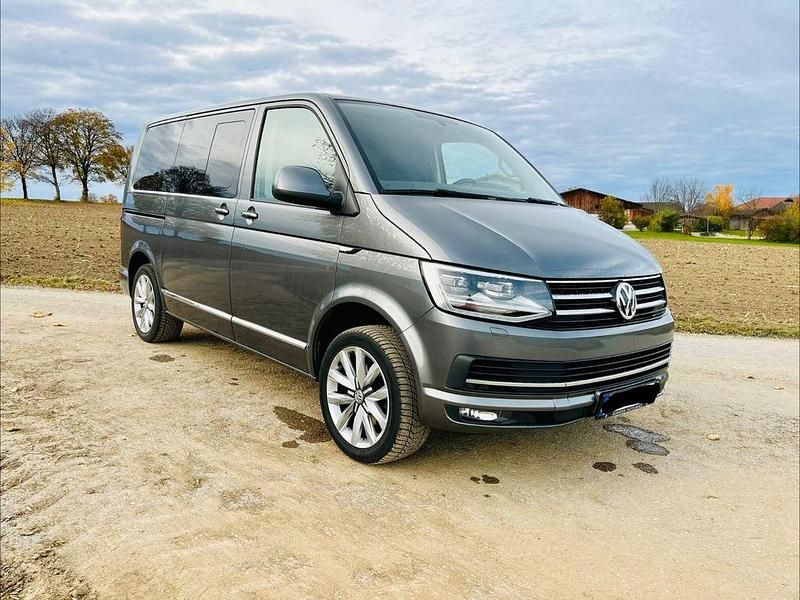 Gebraucht VW T6 150 PS (110 kW) 2015 Grau Van