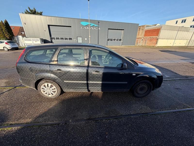 Gebraucht Ford Focus 145 PS (106 kW) 2006 Braun Kombi