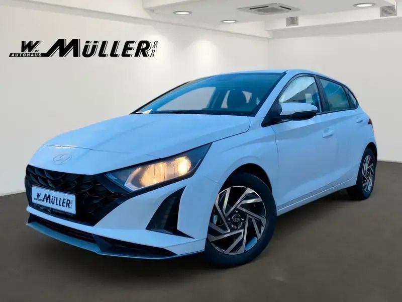 Atlas white Gebraucht 2025 Hyundai i20 Trend Kleinwagen | 22.490 € (Fairer Preis) - Bild 1/1