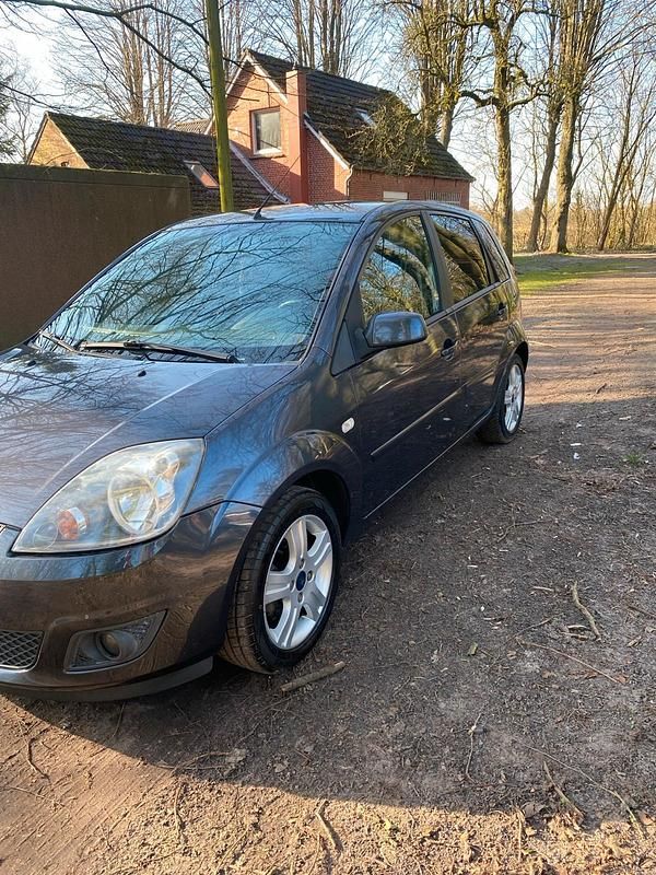 Grau Gebraucht 2008 Ford Fiesta Kleinwagen | 1.600 € (Guter Preis) - Bild 1/4