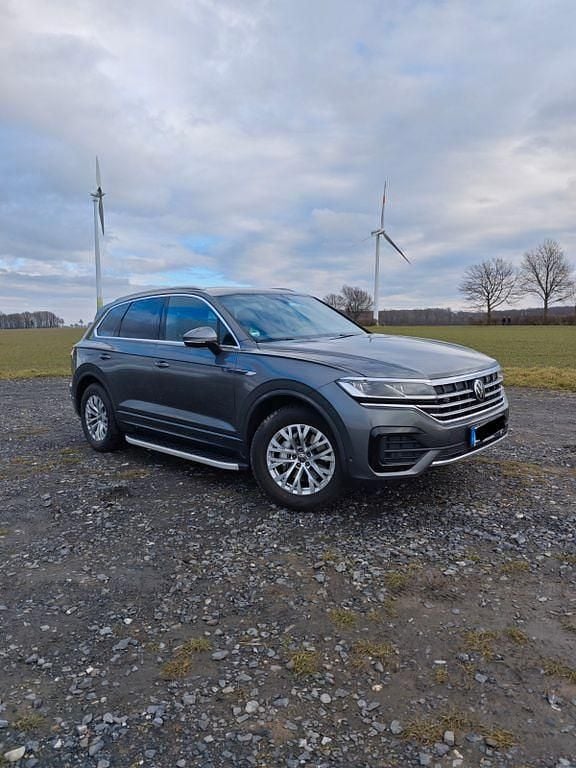 Gebraucht VW Touareg R-line 286 PS (210 kW) 2021 Grau SUV