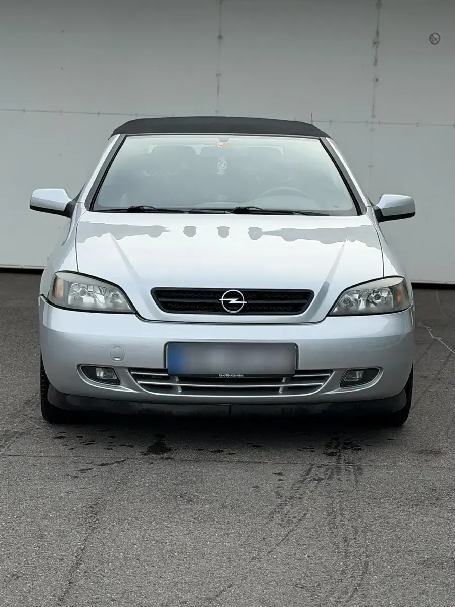 Gebraucht Opel Astra 147 PS (108 kW) 2004 Silber Cabrio