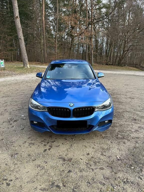 Gebraucht BMW 330 M Sport 252 PS (185 kW) 2016 Blau Limousine