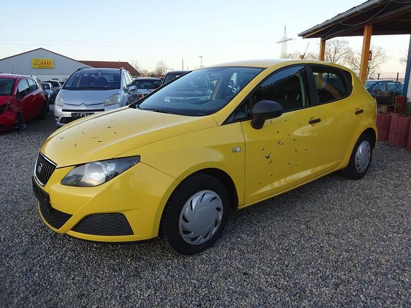 Gebraucht Seat Ibiza Reference 69 PS (50 kW) 2011 Gelb Limousine