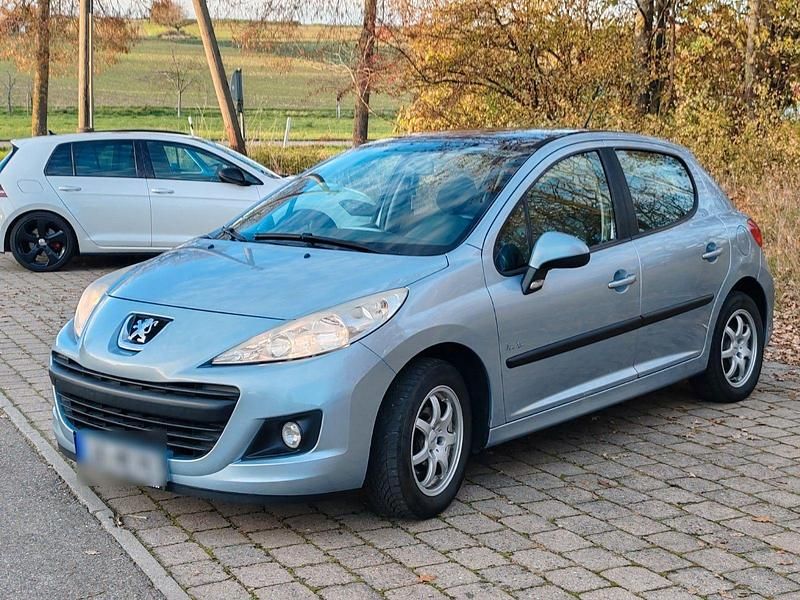Blau Gebraucht 2009 Peugeot 207 Urban Move Kleinwagen | 2.800 € (Fairer Preis) - Bild 1/4